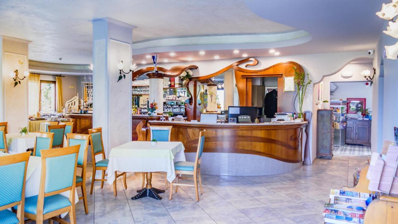 Hotel Smeraldo ラツィーゼ エクステリア 写真